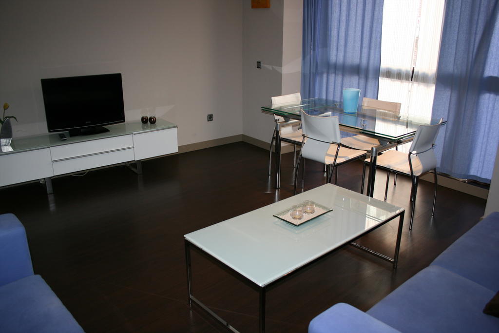 Apartamentos Calle Jose Madrid Room photo